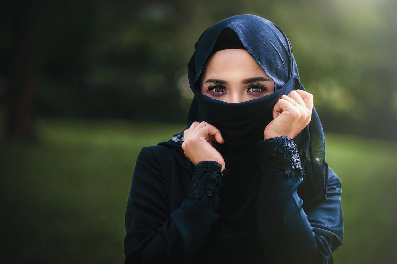 woman, arabic, islam-3037154.jpg
